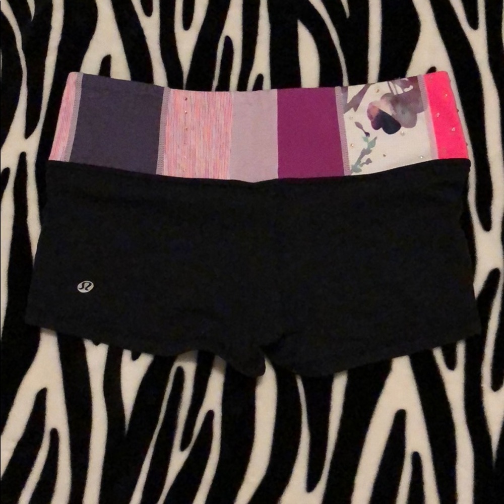 Lululemon shorts 6